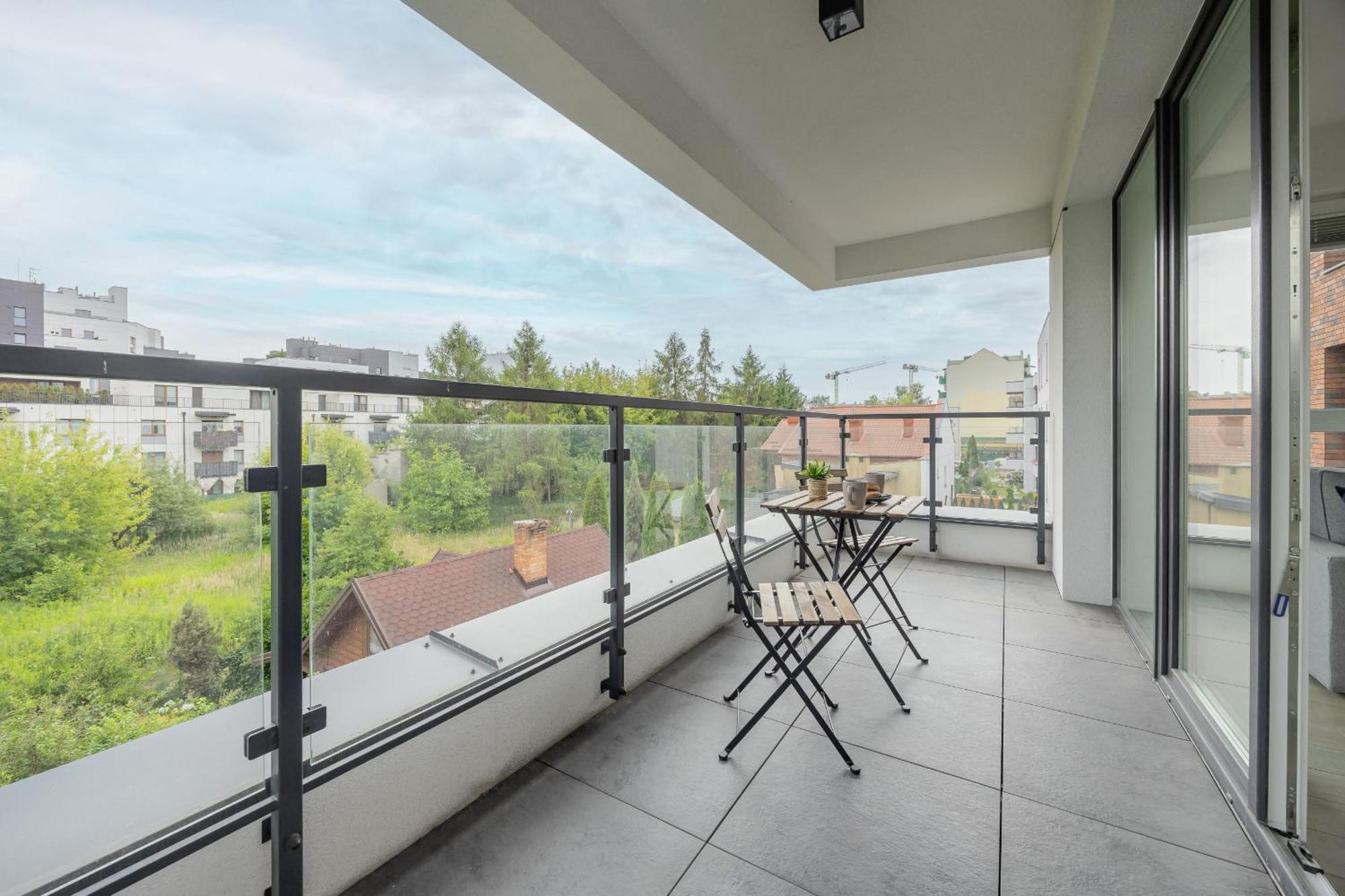 Bright & Modern With Balcony In Bemowo District By Renters Lägenhet