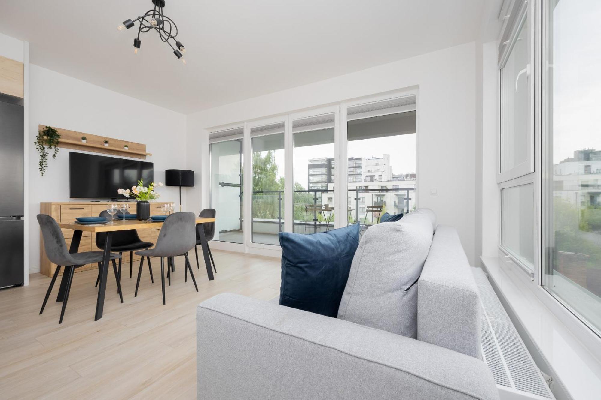 Bright & Modern With Balcony In Bemowo District By Renters Warszawa