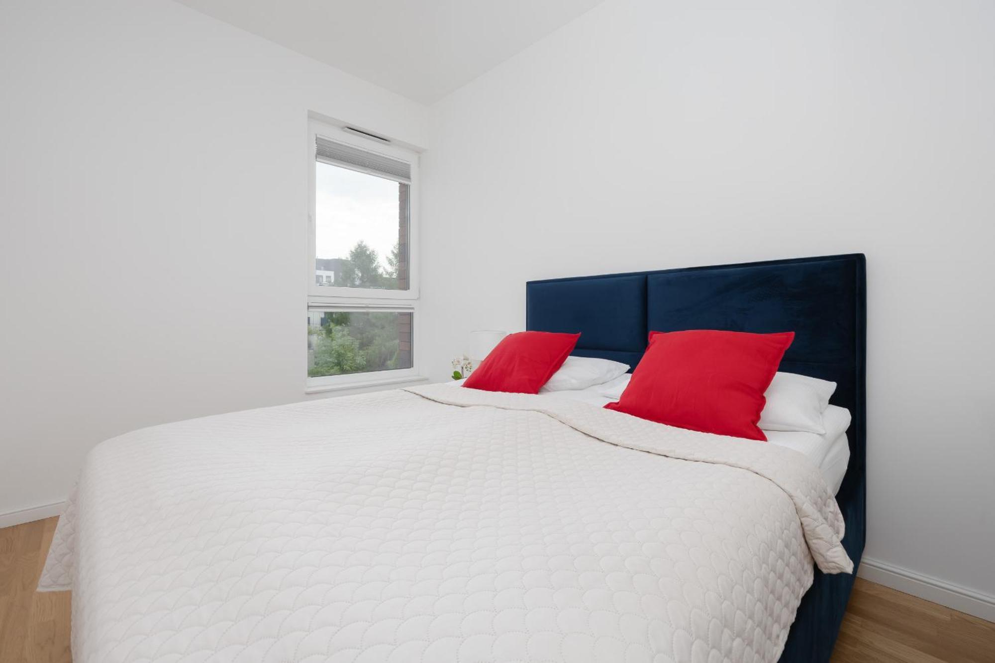Bright & Modern With Balcony In Bemowo District By Renters Leilighet